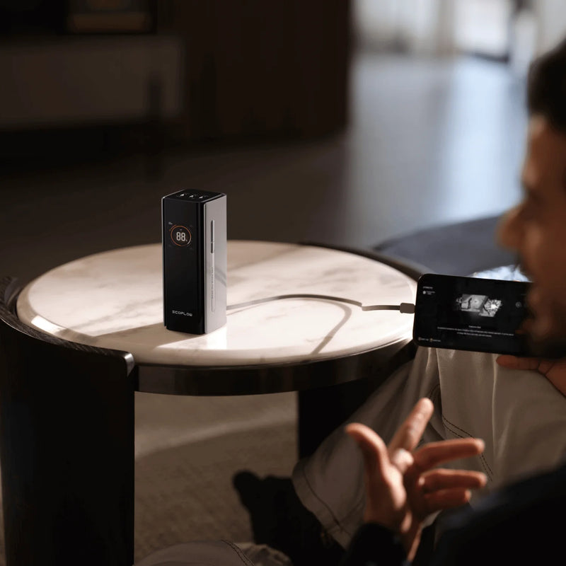 Laden Sie das Bild in Galerie - Viewer, EcoFlow RAPID Pro Powerbank 20'000 mAh grau | 120 W laden, bis zu 230 W entladen | + ausziehbares 100 W USB-C Kabel
