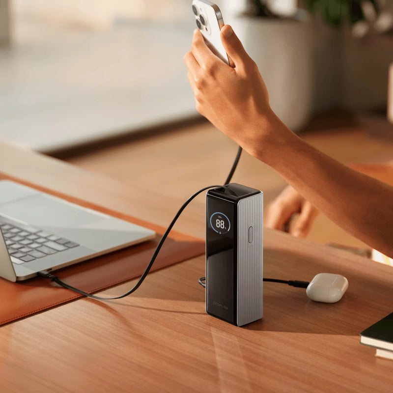 Laden Sie das Bild in Galerie - Viewer, EcoFlow RAPID Powerbank 25'000 mAh schwarz | 140 W laden, bis zu 170 W entladen | + ausziehbares 100 W USB-C Kabel
